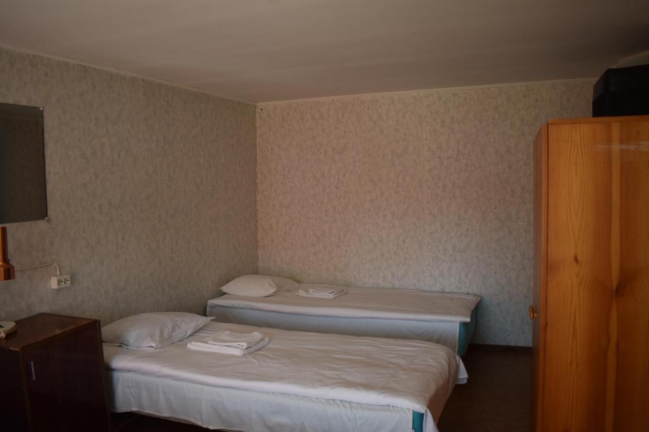 Budget Hostel パルヌ エクステリア 写真