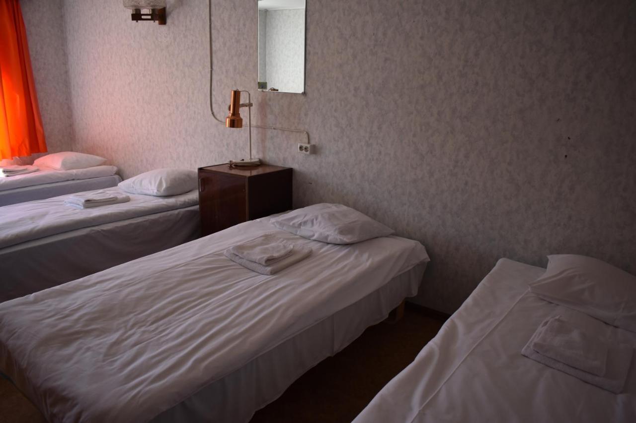 Budget Hostel パルヌ エクステリア 写真