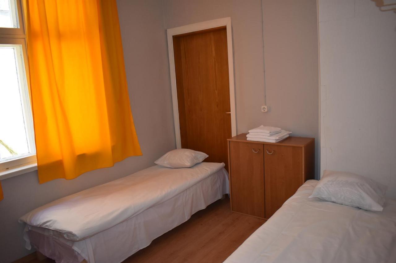 Budget Hostel パルヌ エクステリア 写真