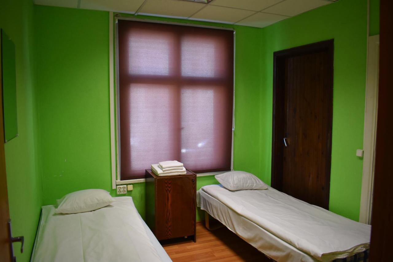 Budget Hostel パルヌ エクステリア 写真